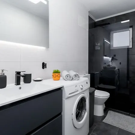 Espanatour Jennifer *