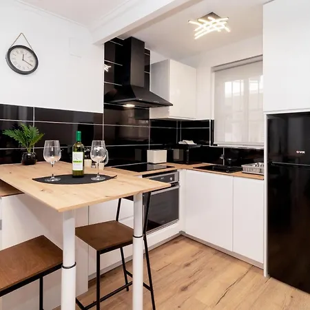 Espanatour Jennifer Torrevieja