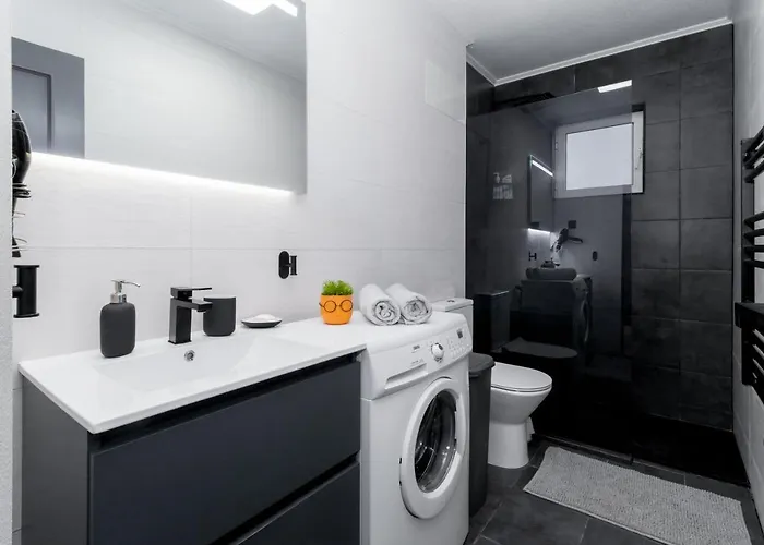 Espanatour Jennifer *